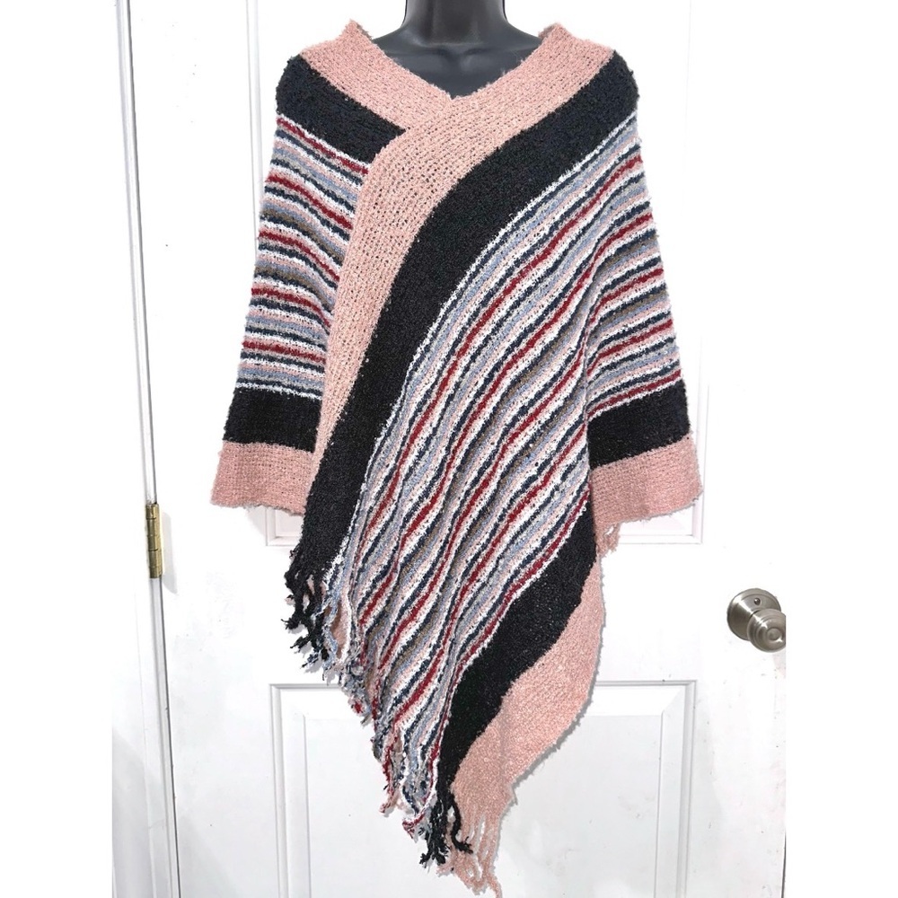 Lemite brand pink and black poncho